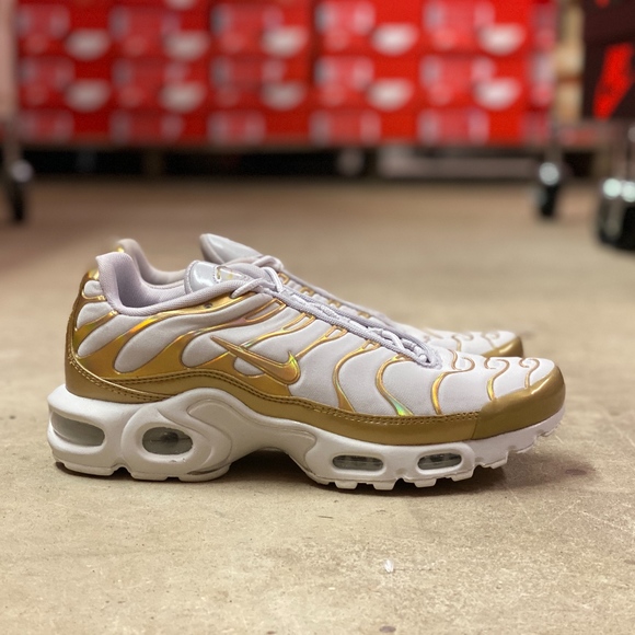 nike tn womens shoes